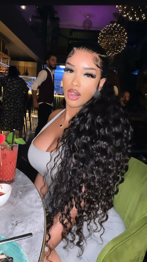 DVH HD Loose Wave Curly 13x6 Frontal
